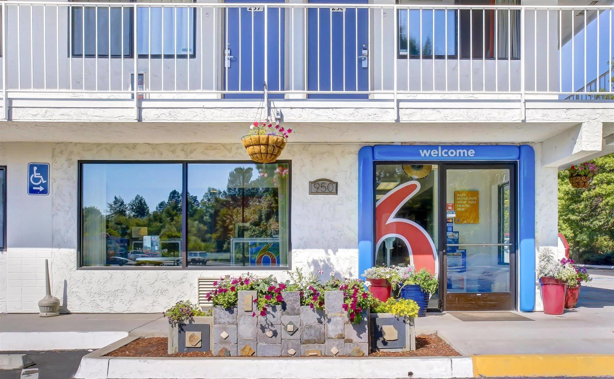 Motel 6-Medford, Or מראה חיצוני תמונה
