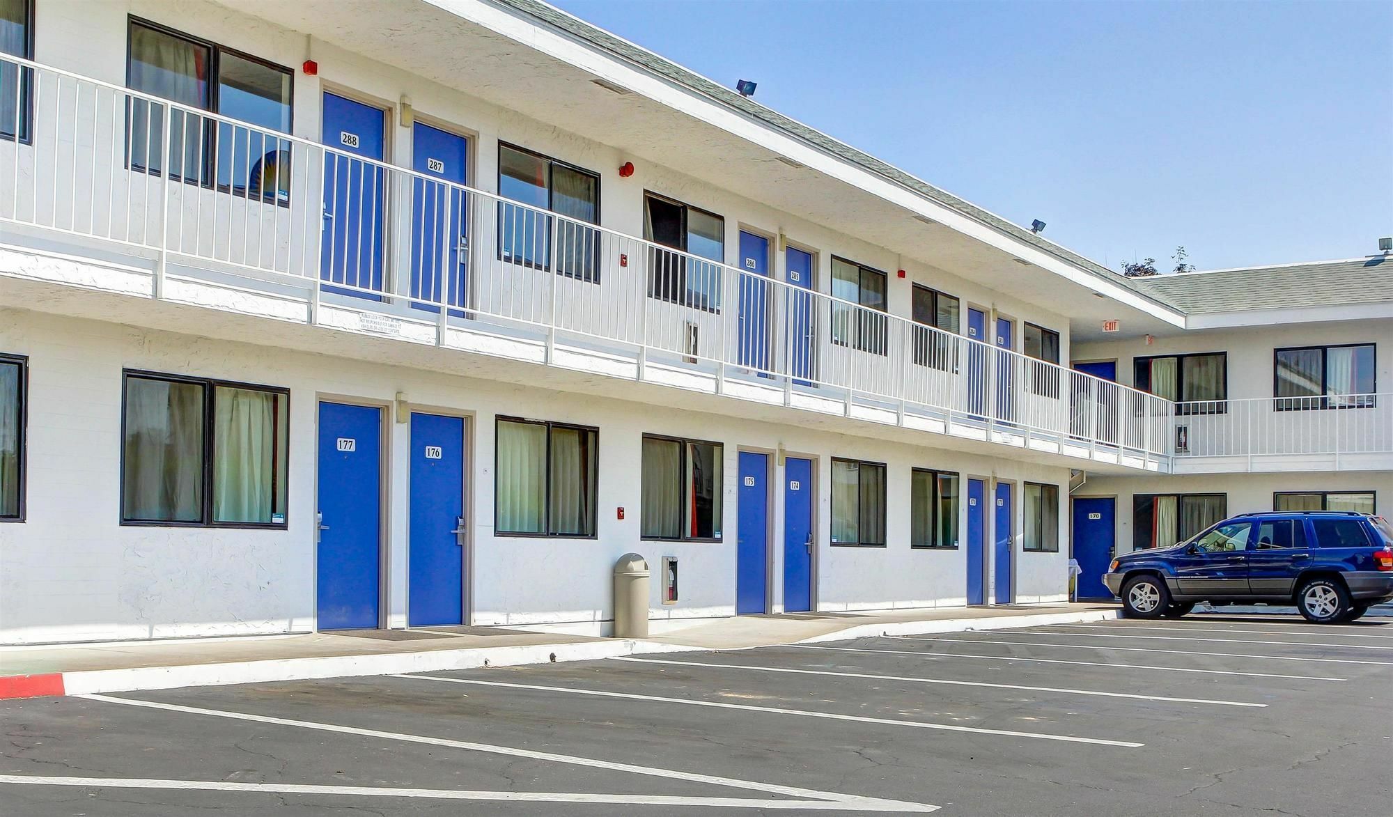 Motel 6-Medford, Or מראה חיצוני תמונה